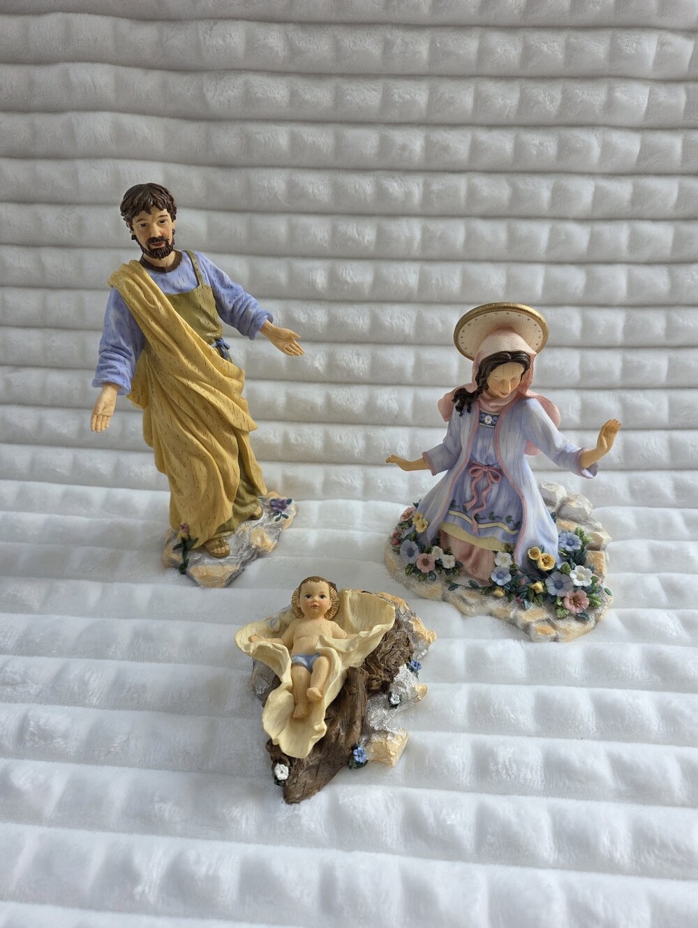 Demdaco Wildflower Angels Nativity